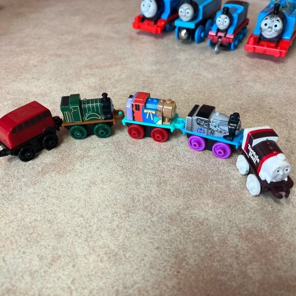 Thomas & Friends Adventure Pack DVD Season, Stickers & Trains - Picture 11 of 14